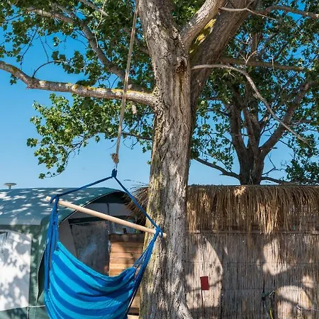Gradina 营地